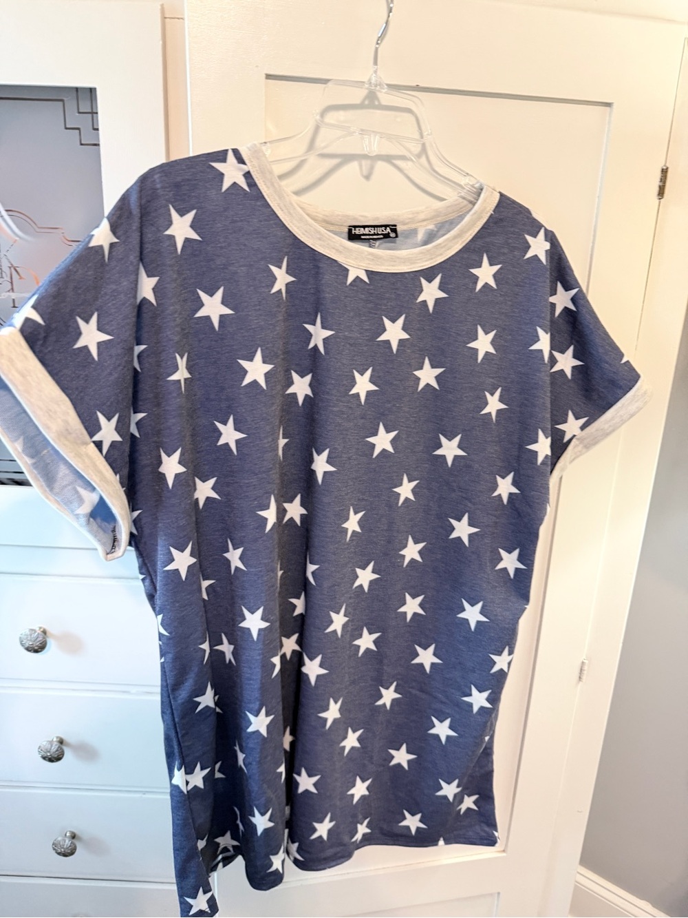 Hemish Navy Star-Print top